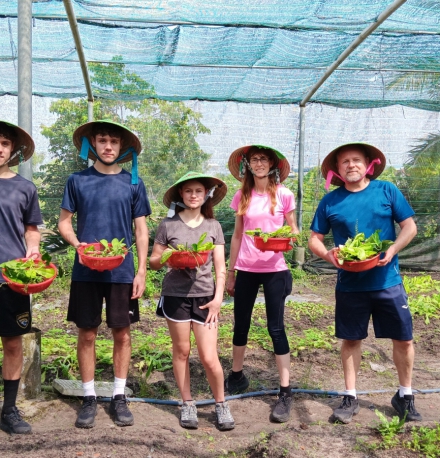 farming cooking class with cu chi tunnels program with lovely family from Queensland 
