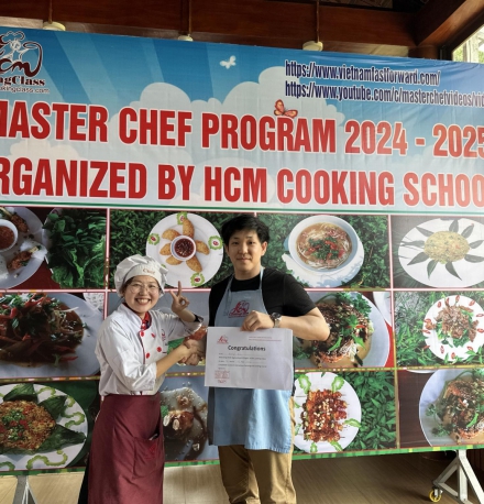  farming cooking class with cu chi tunnels program with Lovly Guy from Korean 