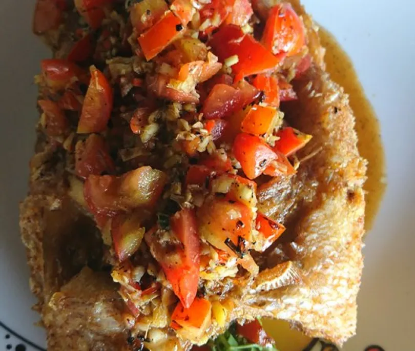Crispy Fish with Tomato Sauce