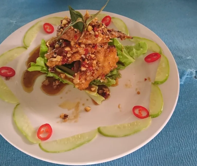 Crispy Chicken Wings with Fish Sauce