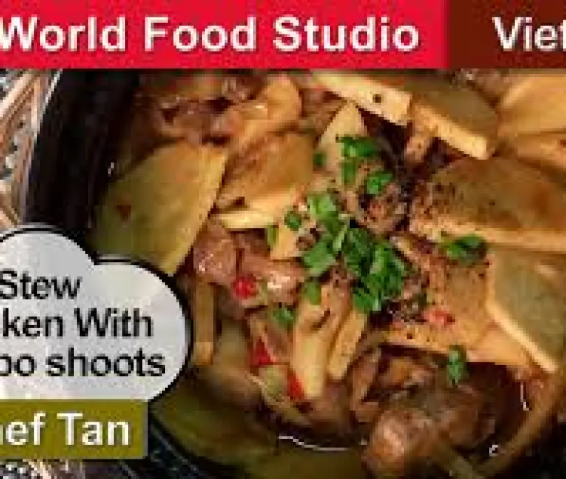 Stew Chicken and bamboo with Chilli and Lemongrass on the Clay Pot  on Clay Pot