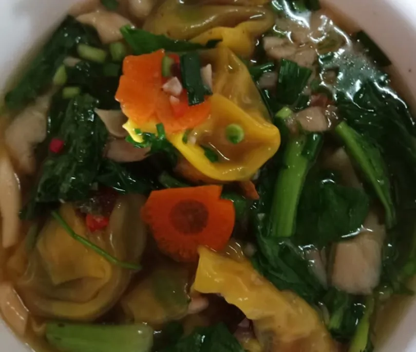 Wonton Soup with prawn and Pork