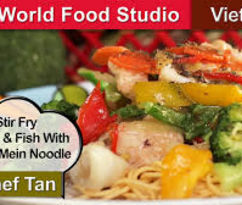 Stir Fry Seafood with Ginger sauce on Chowmein Noodle