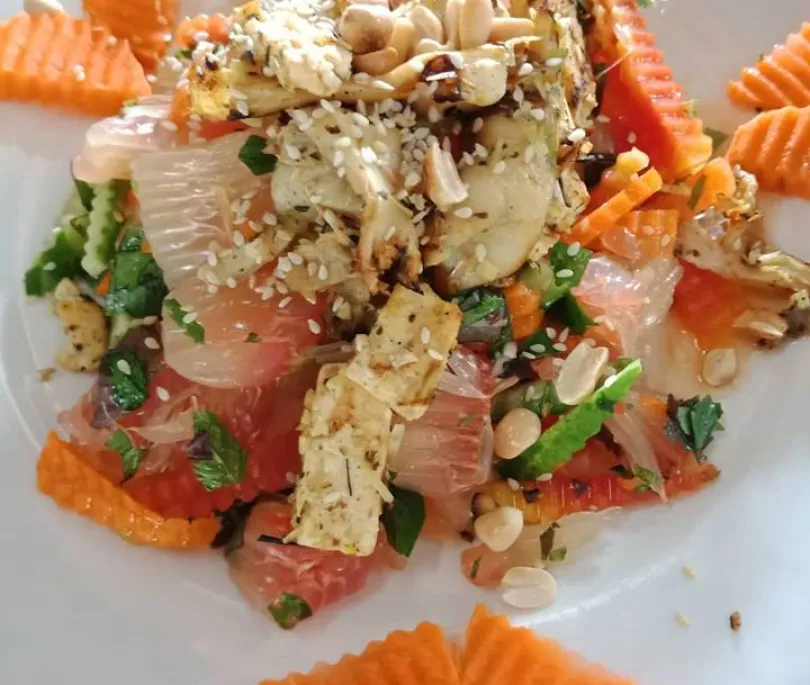 Pomelo Salad with BBQ Tofu/Mushroom