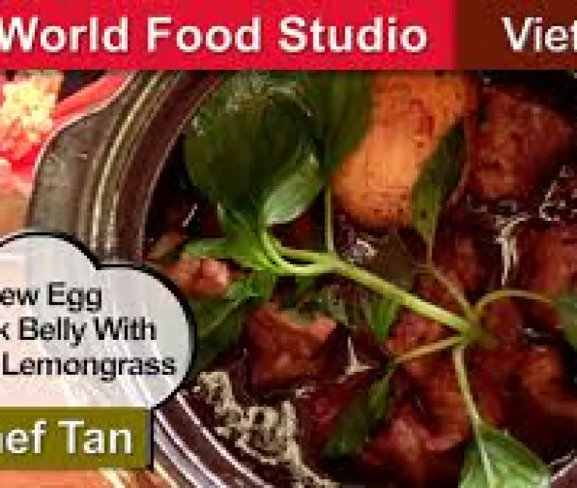 Stew Pork Belly with Egg in Claypot