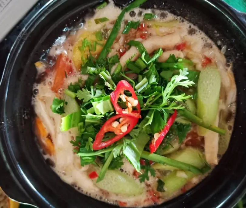 Vegan Hot Pot Sweet and Sour Soup