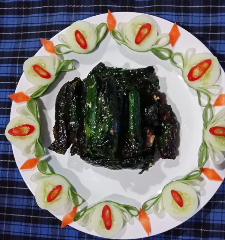 BBQ Tofu wrap with Betel Leaves