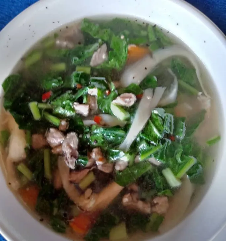 Vegetables soup with Pork Minced