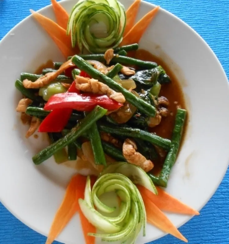 Stir fry Bean with chicken in Oyster Sauce