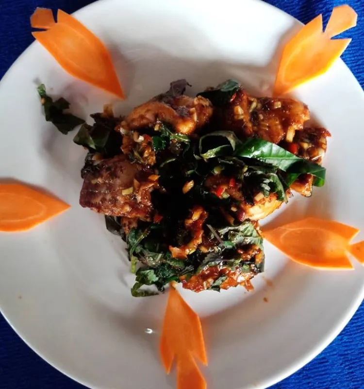 Grilled Fishes with Herbal Sauce