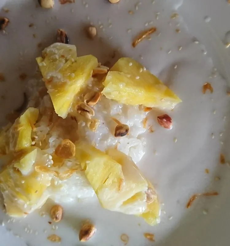Pineapple Sticky rice with Coconut Milk