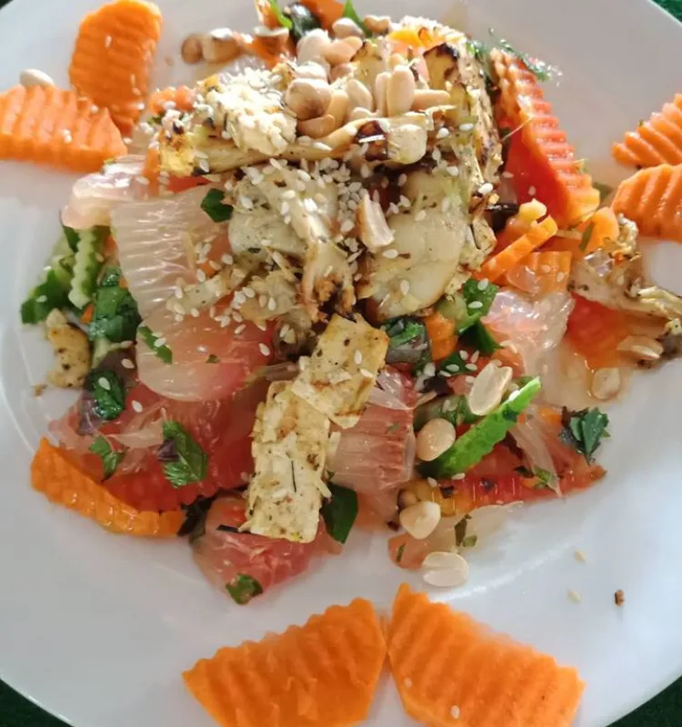 Pomelo Salad with BBQ Tofu/Mushroom