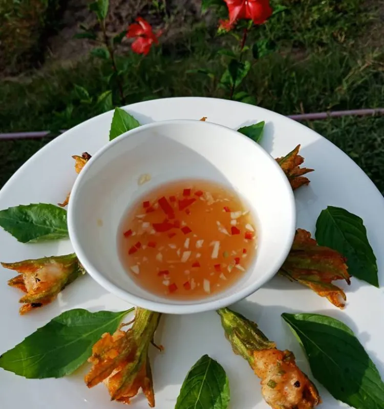 Bông Bí nhồi đậu Hũ