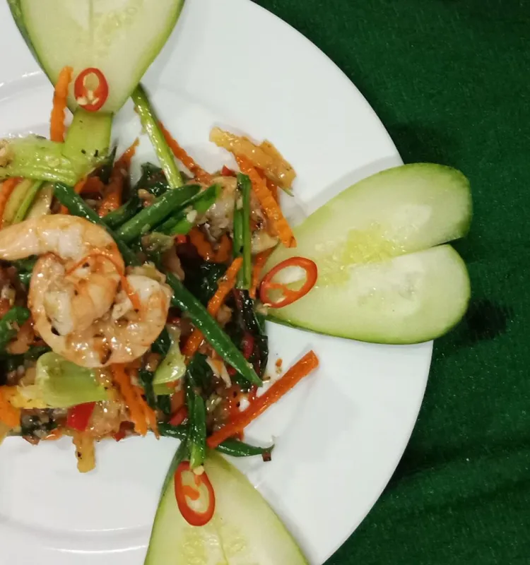 Stir Fry Prawn with Chilli ,Ginger ,lemongrass Sauce
